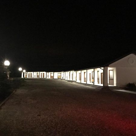 Gosciniec Krepa Hotel Lipsko Exterior photo